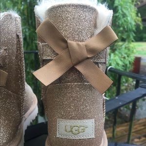 UGG Gold Mini Bailey boots sz8
